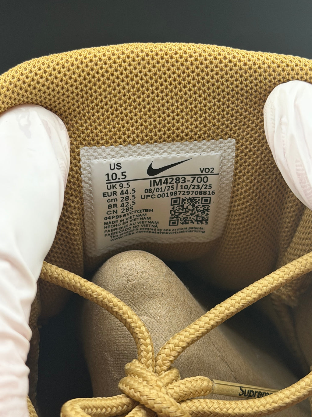 Supreme®/Nike SB Air Max 2 CB '94 Low