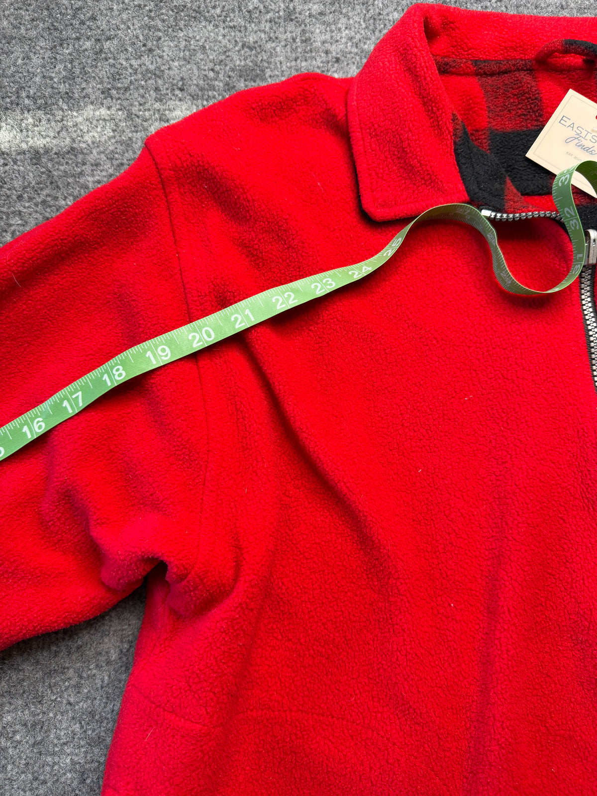 Vintage Marlboro Unlimited Fleece