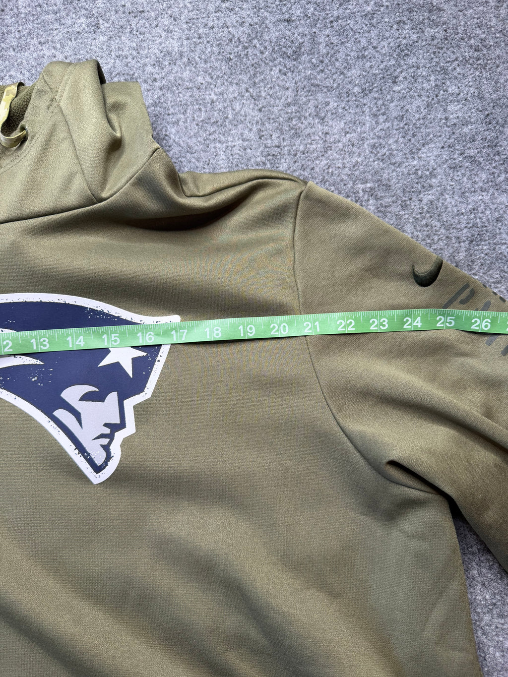 NFL Therma-Fit Patriots Salute to Service Hoodie