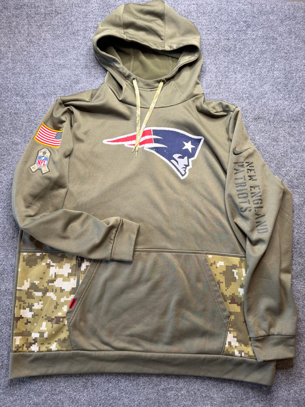 NFL Therma-Fit Patriots Salute to Service Hoodie